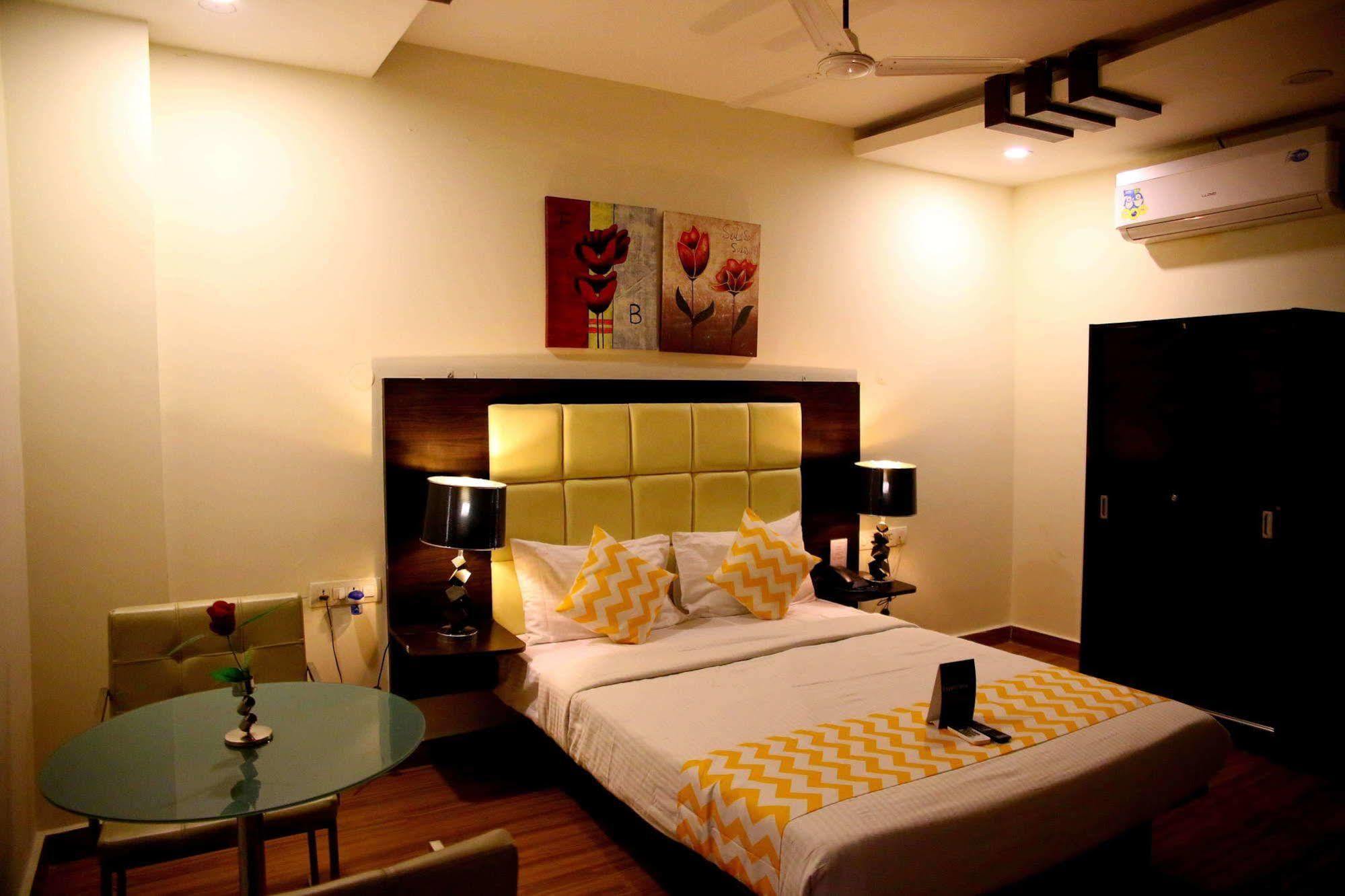 Ksr Park Hotel Haiderabad Buitenkant foto