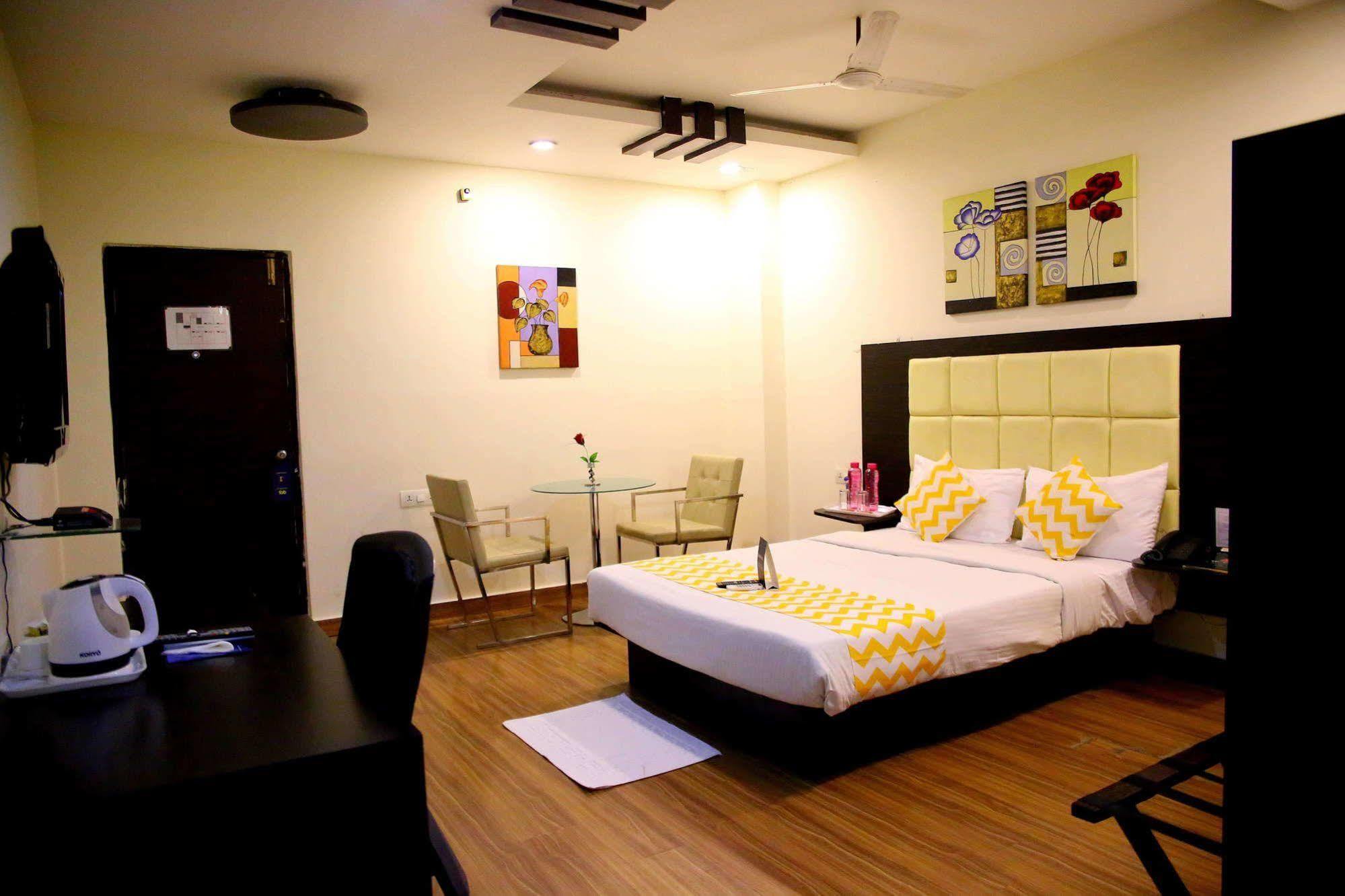 Ksr Park Hotel Haiderabad Buitenkant foto